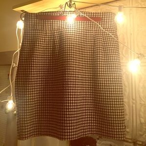 Banana Republic Houndstooth Skirt